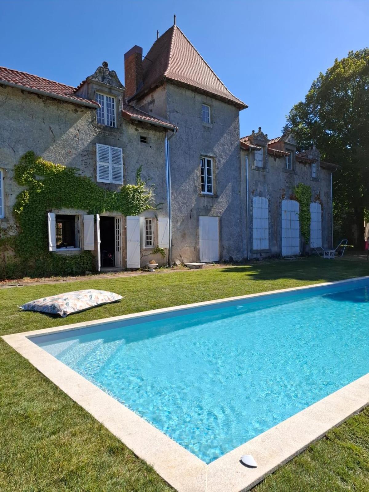 Boisseuil Domaine De Faugerasヴィラ エクステリア 写真
